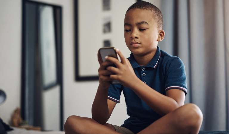 The 20-20-20 Rule: A Doctor’s Realistic Guide to Managing Screen Time for Under-5s